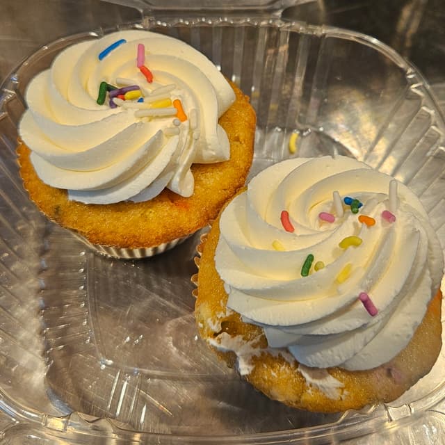 GF Funfetti Cupcakes (2 Pack)